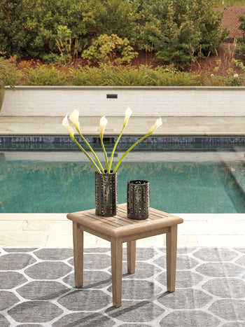 Ashley Express - Gerianne Square End Table
