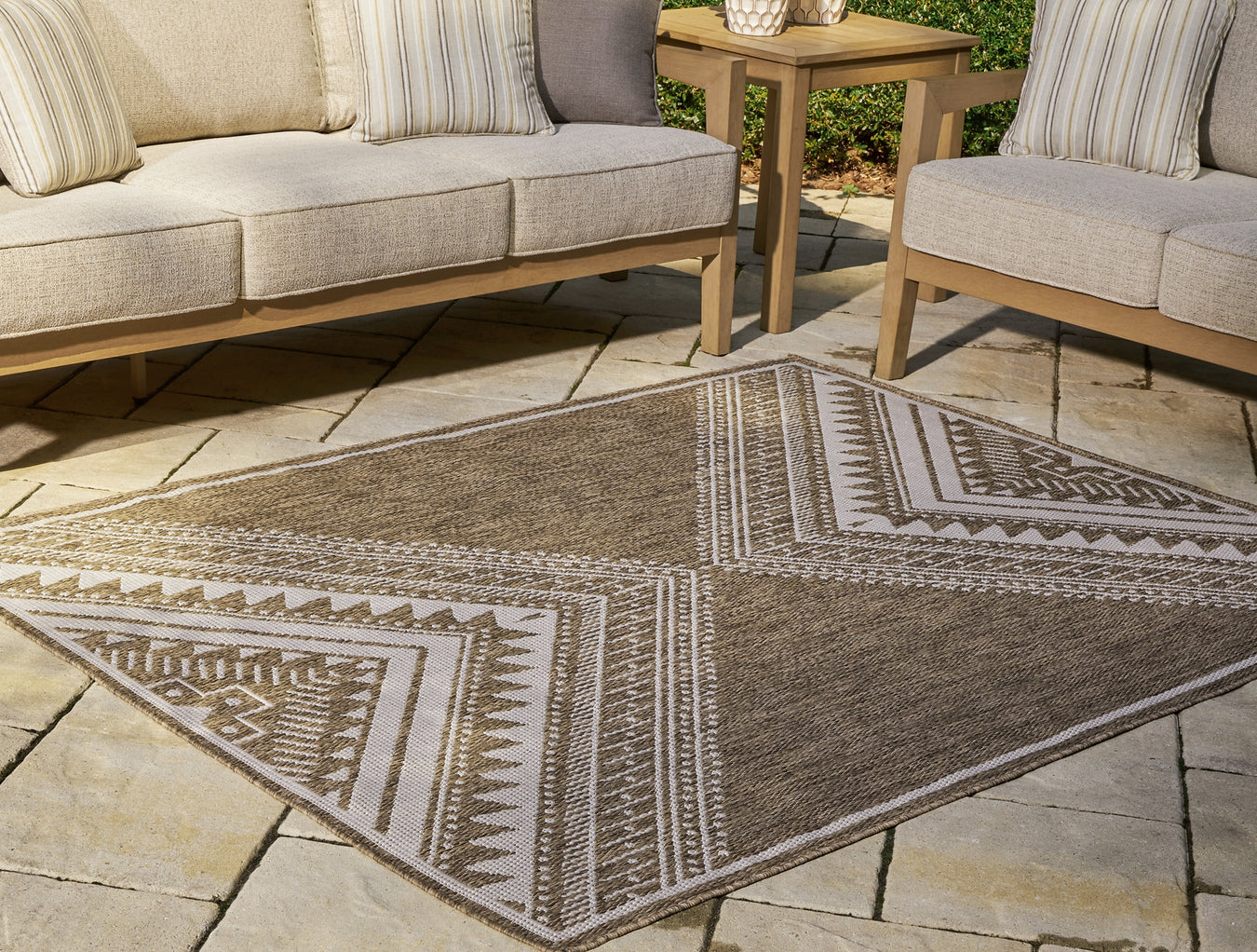 Express > Rugs