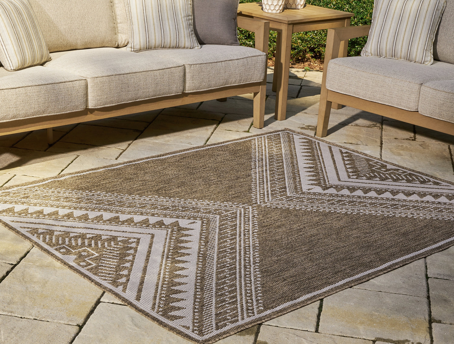Express > Rugs