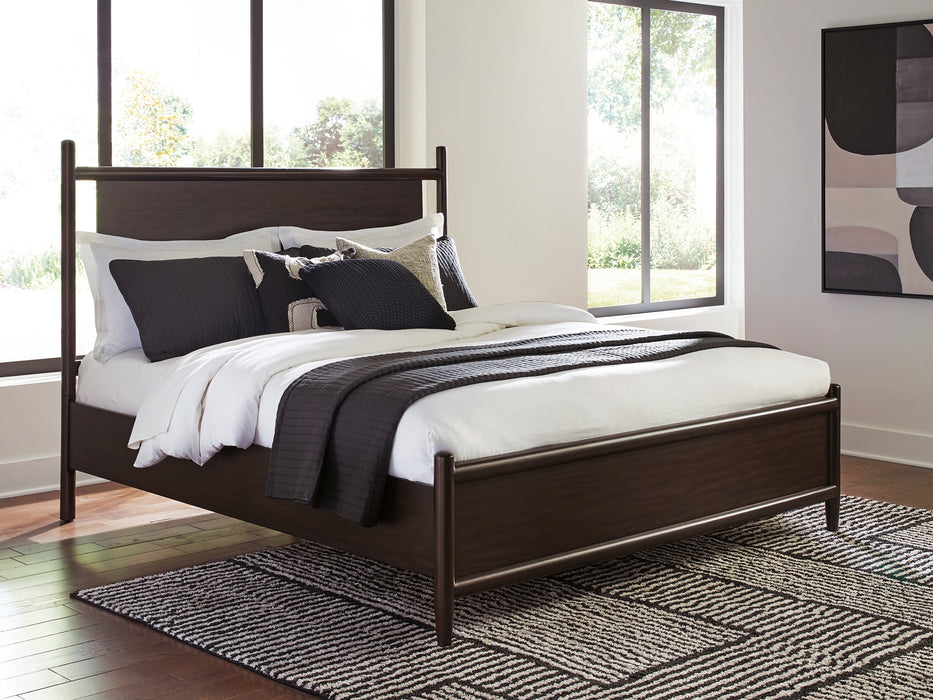 Dantenton Queen Panel Bed