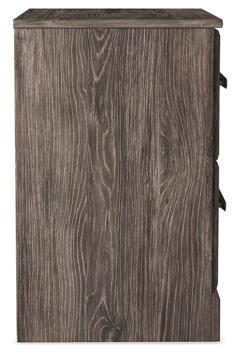 Ralinksi King Panel Bed, Dresser, Mirror, Chest and Nightstand