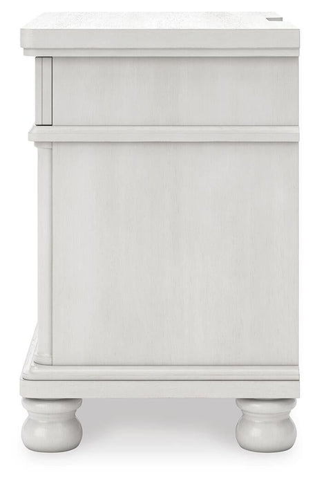 Rowlenstown King Poster Bed, Dresser, Mirror and Nightstand